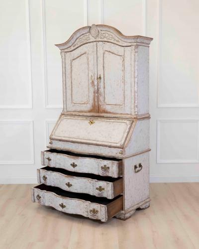 18th Century Danish Rococo Secretary with Serpentine Front circa 1760