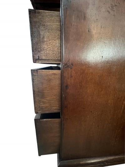 18th Century English Georgian Burl Walnut Veneer Chest on Chest