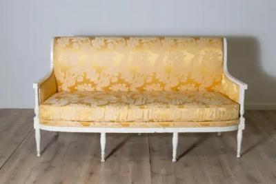 18th Century French Canape