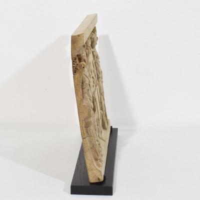 18th Century French Carved Oak Panel Depicting Two Angels With Coat Of Arms