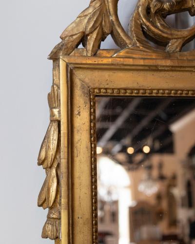 18th Century French Louis XVI Giltwood Mirror with Cherub Medallion