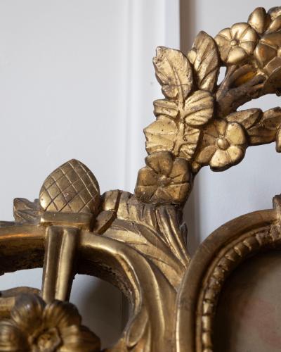 18th Century French Louis XVI Giltwood Mirror with Cherub Medallion