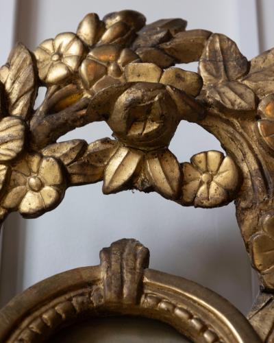 18th Century French Louis XVI Giltwood Mirror with Cherub Medallion