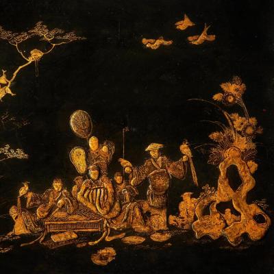 18th Century George I Domed Topped Japanned Chinoiserie Falconry Box circa 1710