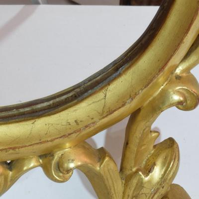 18th Century Italian Carved Giltwood Baroque Mirror