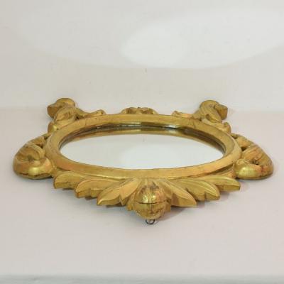18th Century Italian Carved Giltwood Baroque Mirror
