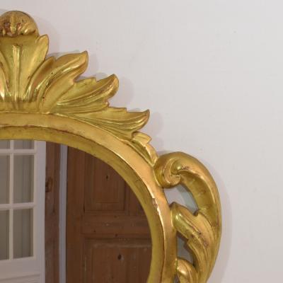18th Century Italian Carved Giltwood Baroque Mirror