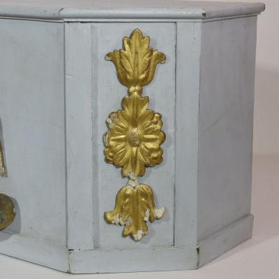 18th Century Italian Neoclassical Carved Wooden Altar