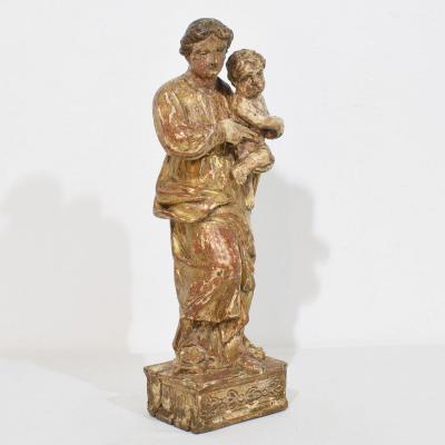 18th Century Italian Neoclassical Carved Wooden Madonna With Child