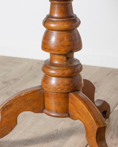 18th Century Italian Sorrento Center Table with Inlaid Starburst Top