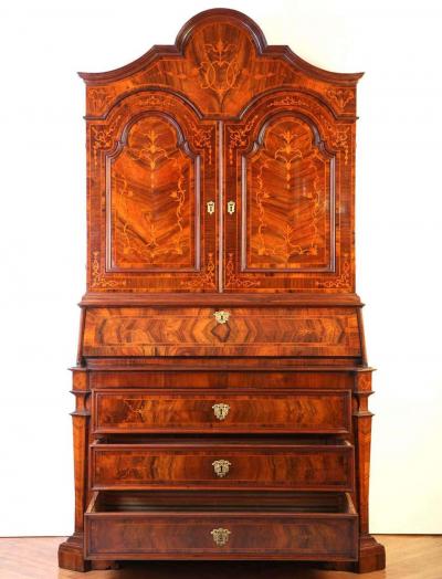 18th Century Italian Walnut Parquetry Important Bureau Cabinet Trumeaux