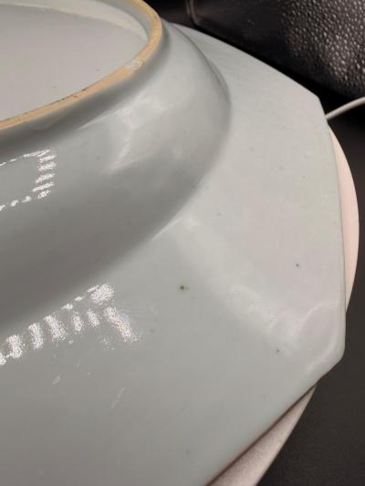18th Century Kangxi Chinese Export Porcelain Octagonal Plate