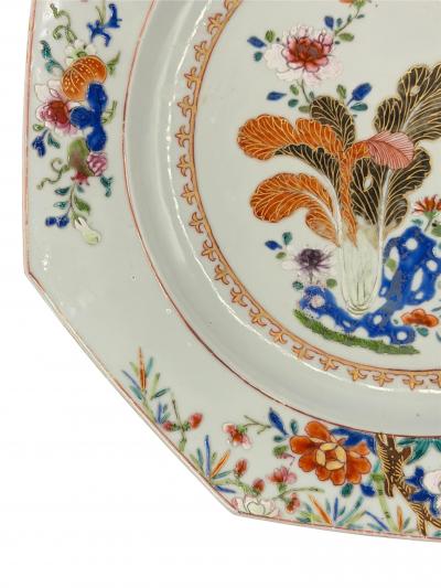 18th Century Kangxi Chinese Export Porcelain Octagonal Plate