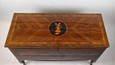 18th Century Marquetry Chest Of Drawers Museums Quality Milan IT ca 1760