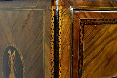 18th Century Marquetry Chest Of Drawers Museums Quality Milan IT ca 1760