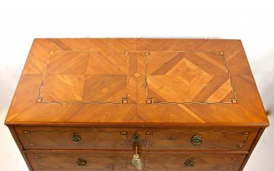 18th Century Neoclassical Chest Of Drawers Cherrywood Austria circa 1790