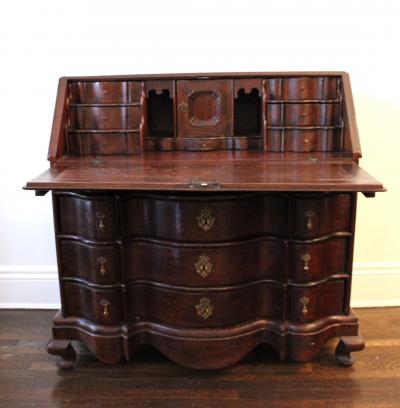 18th Century Oakwood Baroque Bureau