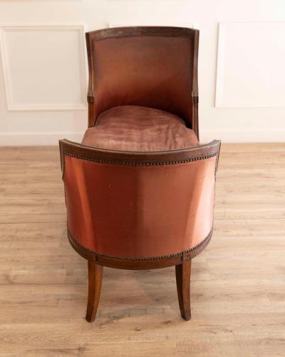 18th Century Proven al Louis XVI Duchesse Bris e in Walnut