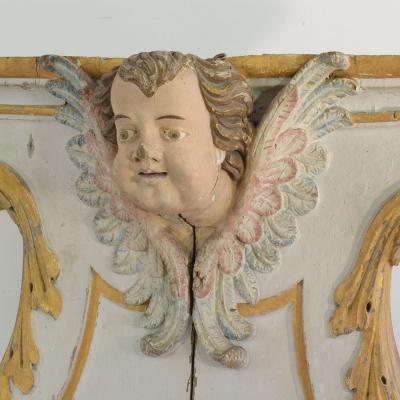 18th Century Spanish Baroque Carved Giltwood Altar Ornament with Angel Head