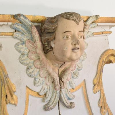 18th Century Spanish Baroque Carved Giltwood Altar Ornament with Angel Head