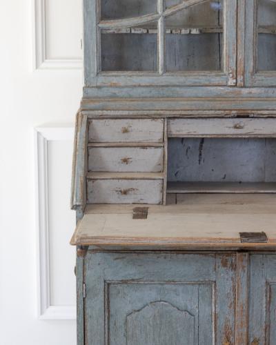 18th Century Swedish Cabinet with Original Glass