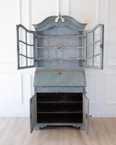 18th Century Swedish Cabinet with Original Glass