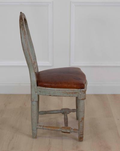18th Century Swedish Gustavian Chair with Original Paint and Leather Seat