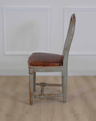 18th Century Swedish Gustavian Chair with Original Paint and Leather Seat