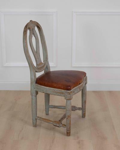18th Century Swedish Gustavian Chair with Original Paint and Leather Seat