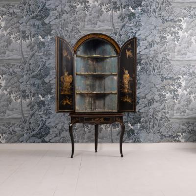 18th c English Black Lacquer and Parcel Gilt Japanned Corner Cabinet on Stand
