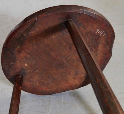 18th c Welsh Cheese Top Cricket Table