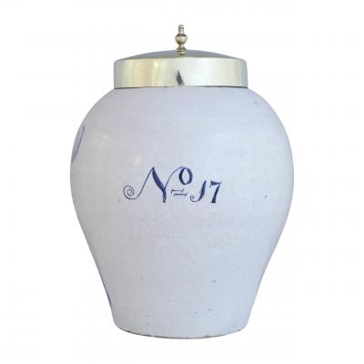 18th century Dutch Delft jar inscribed Red Snuff