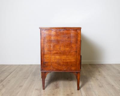 18th century Italian cherrywood chest of drawers from Venice