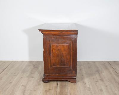 18th century Veneto Chest Of Drawers With Inlays