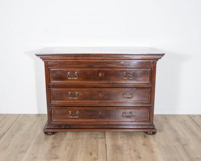 18th century Veneto Chest Of Drawers With Inlays