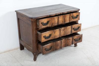 18thC French Provincial Serpentine Walnut Commode