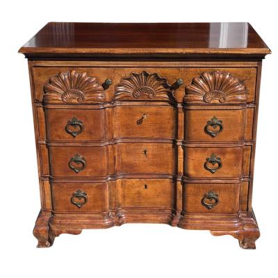 18thC Style Chippendale Mahogany Block and Shell Carved Chest of Drawers Commode