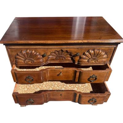 18thC Style Chippendale Mahogany Block and Shell Carved Chest of Drawers Commode
