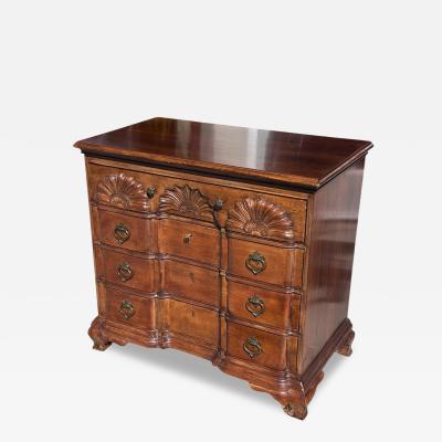 18thC Style Chippendale Mahogany Block and Shell Carved Chest of Drawers Commode