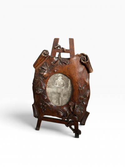 1900s Carved wood picture frame