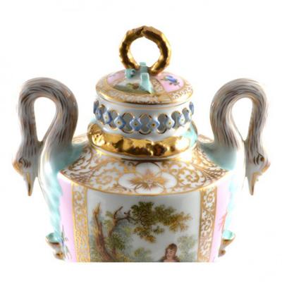 1900s Royal Vienna Porcelain Covered Urn