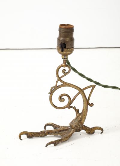 1900s bronze eagle claws table lamp
