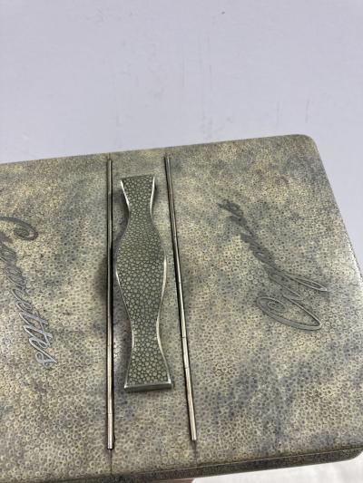 1930s Decorative boxe covered with fish skin attributed to Eug ne Rousseau