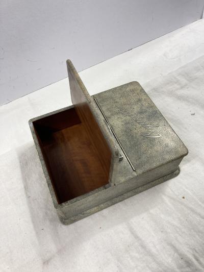 1930s Decorative boxe covered with fish skin attributed to Eug ne Rousseau