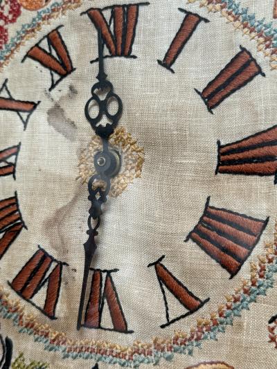 1930s EMBROIDERED WALL CLOCK IN WOOD AND GLASS CASE