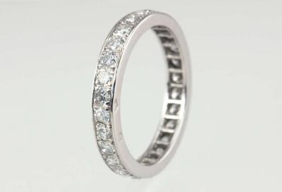 1940S DIAMOND ETERNITY BAND RING