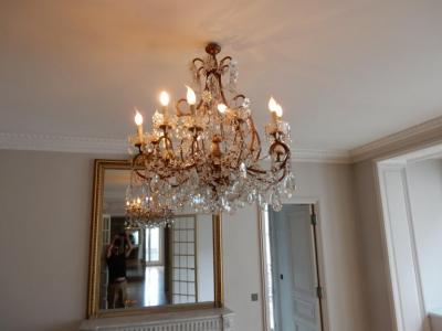 1950 Chandelier Cage Italy 12 Lights Golden Wood and Crystal