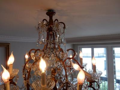 1950 Chandelier Cage Italy 12 Lights Golden Wood and Crystal