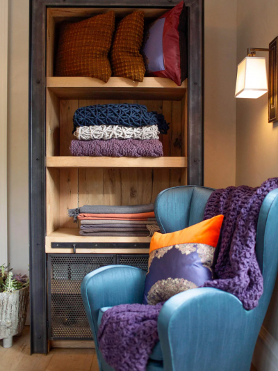 1950S ITALIAN WINGBACK CHAIRS