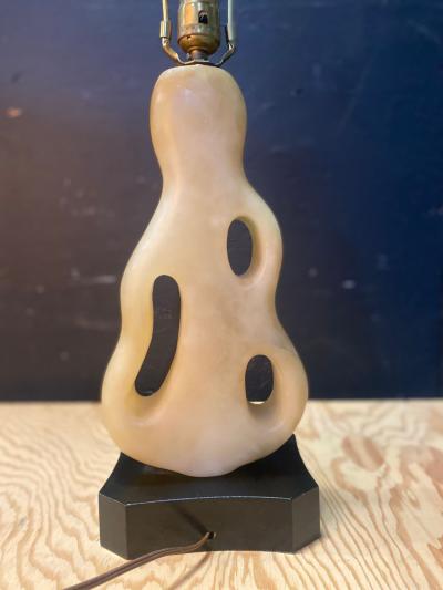 1950s Biomorphic Alabaster Table Lamp designed by Maurizio Tempestini